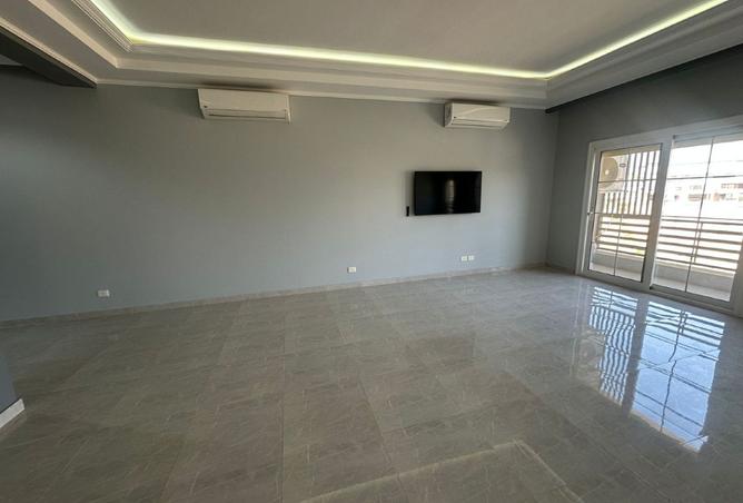 8402895 - Property Image 3