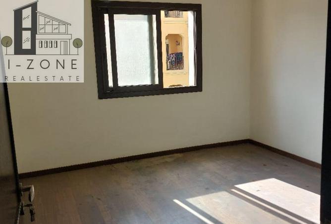 93810374 - Property Image 3