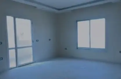 Co-Working Space - 3 Bedrooms - 3 Bathrooms for rent in Street 17 - District 1 - The 5th Settlement - New Cairo City - Cairo