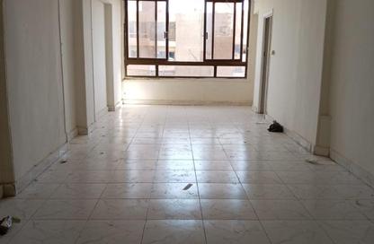 Apartment - 3 Bedrooms - 1 Bathroom for rent in Al Taqa St.   Mohamed Mostafa Al Sayed - Al Nadi Al Ahly - Nasr City - Cairo