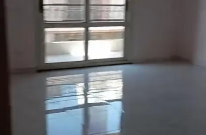 شقة - 3 غرف نوم - 2 حمامات للايجار في شارع السيده خديجه - الحديقة الدولية - الحي السابع - مدينة نصر - القاهرة