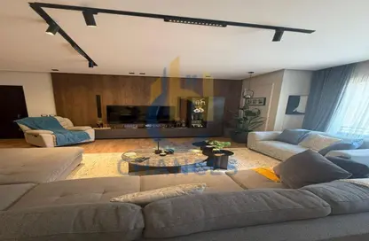 Apartment - 2 Bedrooms - 2 Bathrooms for sale in Palm Hills Village Gate - South Investors Area - New Cairo City - Cairo