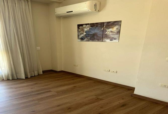 8557384 - Property Image 2