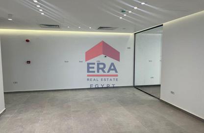 Office Space - Studio - 2 Bathrooms for rent in Hyde Park Business District Mall - South Teseen St. - The 5th Settlement - New Cairo City - Cairo