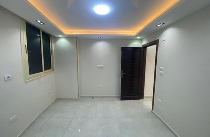 Office Space - 2 Bedrooms - 1 Bathroom for sale in Tersa Bridge - El Haram - Hay El Haram - Giza