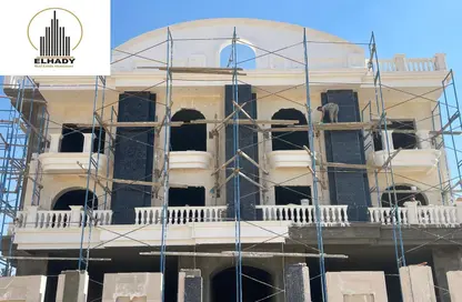 Apartment - 3 Bedrooms - 3 Bathrooms for sale in El Koronfel - The 5th Settlement - New Cairo City - Cairo