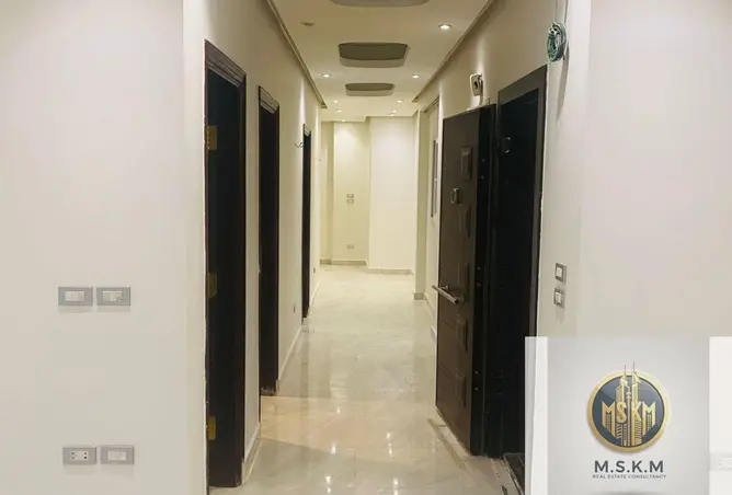 102911414 - Property Image 3