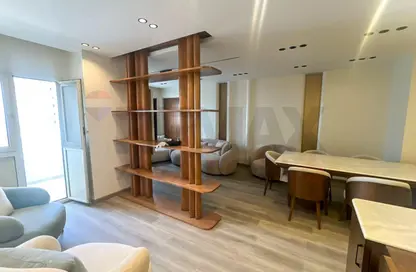 شقة - 3 غرف نوم - 2 حمامات للبيع في محرم بك - حي وسط - الاسكندرية