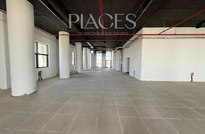 Office Space - Studio - 5 Bathrooms for rent in One Ninety Mall - South Teseen St. - The 5th Settlement - New Cairo City - Cairo