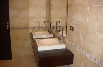 فيلا - 5 غرف نوم - 4 حمامات للايجار في قطامية ديونز - كمبوندات القطامية - القطامية - مدينة القاهرة الجديدة - القاهرة