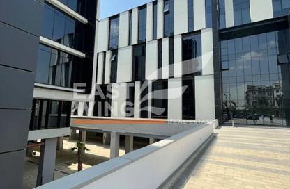 Office Space - Studio - 2 Bathrooms for rent in Hyde Park Business District Mall - South Teseen St. - The 5th Settlement - New Cairo City - Cairo