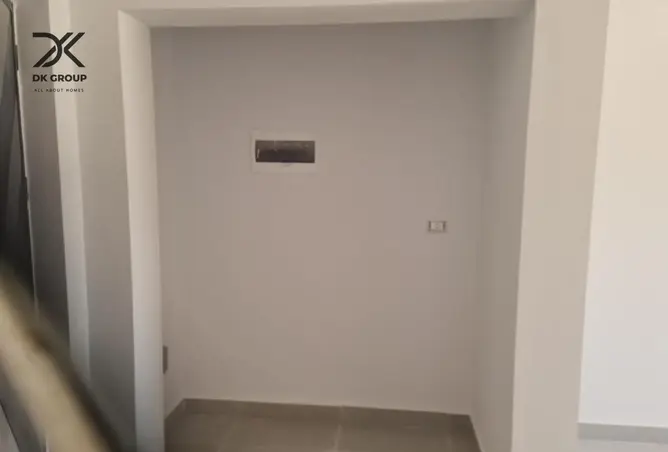 77334031 - Property Image 3