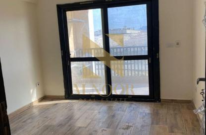 Apartment - 3 Bedrooms - 2 Bathrooms for rent in بوابة النعيم - Riviera City - Sheikh Zayed City - Giza