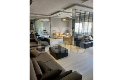 Apartment - 5 Bedrooms - 3 Bathrooms for sale in Al Ahrar St. - Mohandessin - Giza