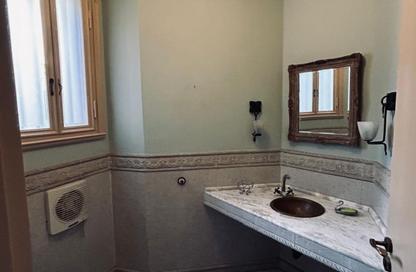 Apartment - 2 Bedrooms - 3 Bathrooms for sale in Garden City - Cairo