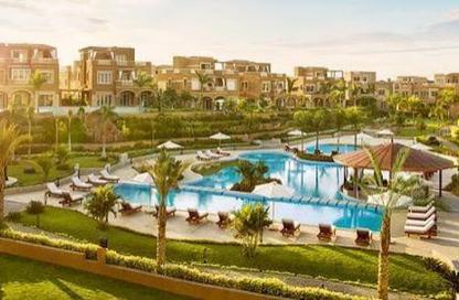 فيلا - 5 غرف نوم - 6 حمامات للبيع في لا نوفا فيستا - المستثمرين الشمالية - مدينة القاهرة الجديدة - القاهرة