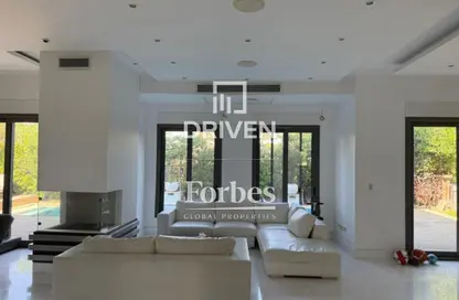 فيلا - 4 غرف نوم - 4 حمامات للبيع في الجريا - كمبوندات الشيخ زايد - الشيخ زايد - الجيزة