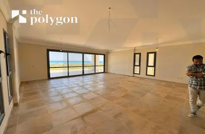 فيلا - 5 غرف نوم - 5 حمامات للبيع في لافيستا راس الحكمة - راس الحكمة - الساحل الشمالي