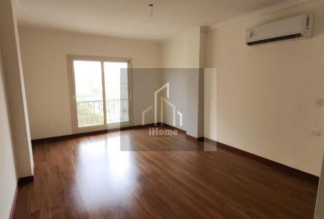 99120826 - Property Image 2