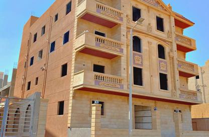 طابق كامل - 8 غرف نوم - 4 حمامات للبيع في مدينة بدر - القاهرة