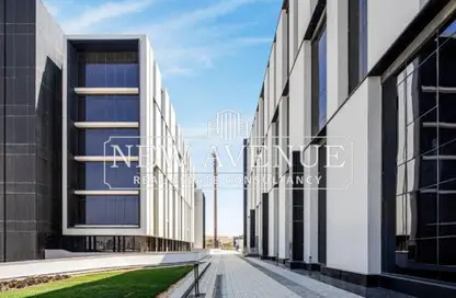 Office Space - 1 Bedroom - 1 Bathroom for sale in Hyde Park Business District Mall - South Teseen St. - The 5th Settlement - New Cairo City - Cairo