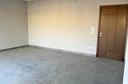 Apartment - 3 Bedrooms - 3 Bathrooms for sale in Village West - Sheikh Zayed Compounds - Sheikh Zayed City - Giza