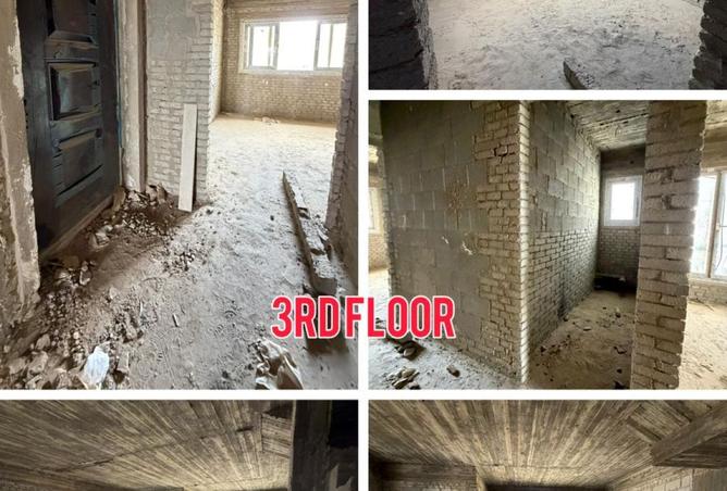 98836012 - Property Image 2