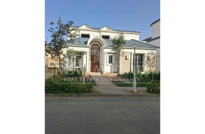 Villa - 4 Bedrooms - 3 Bathrooms for sale in Mountain View iCity - 5th Settlement Compounds - The 5th Settlement - New Cairo City - Cairo