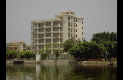 Whole Building - Studio - 7+ Bathrooms for sale in Al Qanater Al Khaireya - Qalyubia