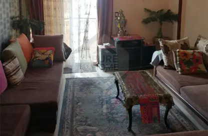 Apartment - 3 Bedrooms - 2 Bathrooms for sale in Al Geish Road - Camp Chezar - Hay Wasat - Alexandria