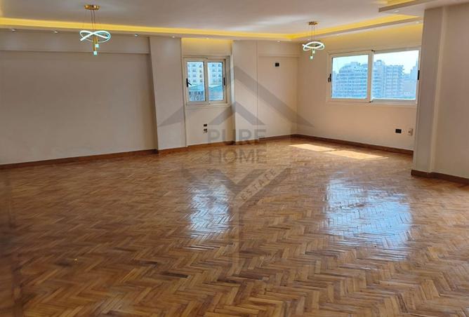 94638303 - Property Main Image