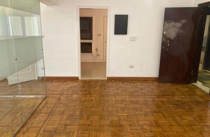 Apartment - 3 Bedrooms - 2 Bathrooms for sale in Ahmed Heshmat St. - Zamalek - Cairo