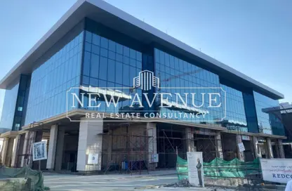 مساحات مكتبية - 4 غرف نوم - 2 حمامات للايجار في جولدن جيت - شارع التسعين الجنوبي - التجمع الخامس - مدينة القاهرة الجديدة - القاهرة