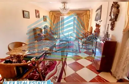 Apartment - 3 Bedrooms - 1 Bathroom for rent in Gleim Square - Glim - Hay Sharq - Alexandria