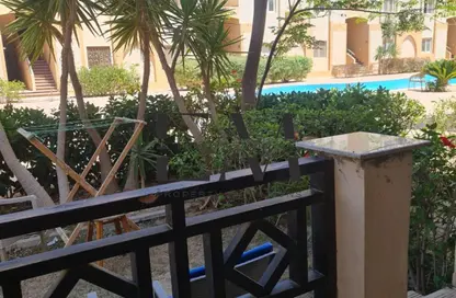 شاليه - 2 غرف نوم - 2 حمامات للبيع في إمارتس هايتس - قسم الضبعة - الساحل الشمالي