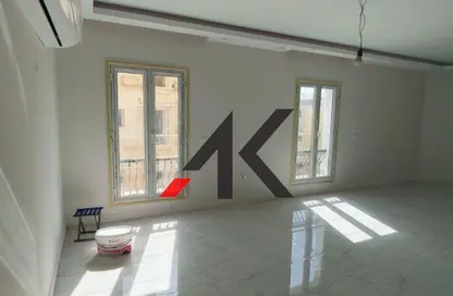 iVilla - 3 Bedrooms - 5 Bathrooms for rent in Mountain View Hyde Park - 5th Settlement Compounds - The 5th Settlement - New Cairo City - Cairo