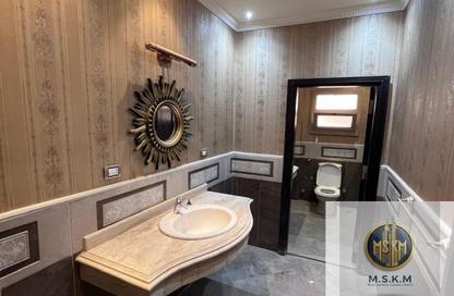 Villa - 3 - 3 for rent in East The Academy - New Cairo City - Cairo
