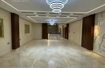 شقة - 3 غرف نوم - 2 حمامات للايجار في البوابة الرابعة - مينا - حدائق الاهرام - الجيزة