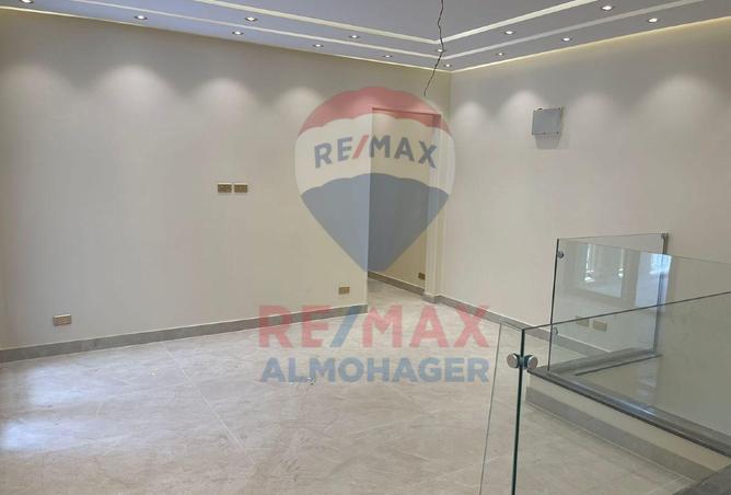 8580966 - Property Image 3