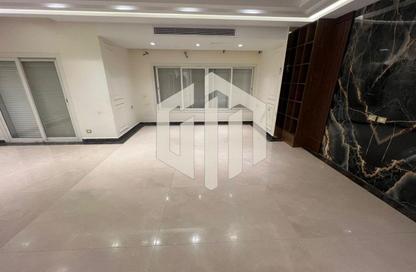 Villa - 3 Bedrooms - 4 Bathrooms for rent in Cluster 18 - Hyde Park - New Cairo City - Cairo