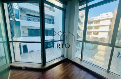 مساحات مكتبية - غرفة نوم للبيع في شارع التسعين الجنوبي - التجمع الخامس - مدينة القاهرة الجديدة - القاهرة