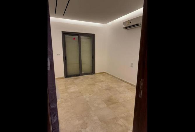 8620151 - Property Image 3