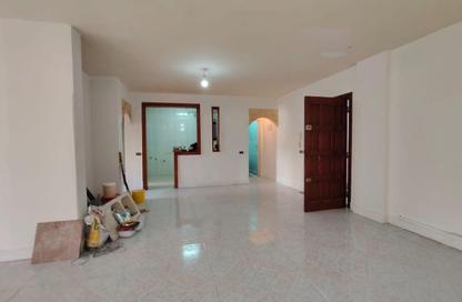 Apartment - 3 - 2 for sale in Laurent - Hay Sharq - Alexandria