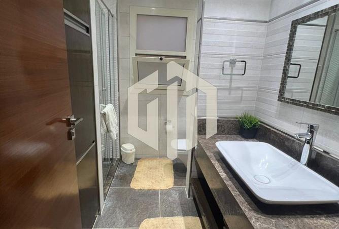 102911990 - Property Image 3