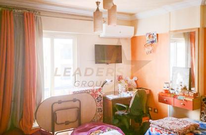 Apartment - 2 Bedrooms - 1 Bathroom for sale in Moharam Bek - Hay Wasat - Alexandria