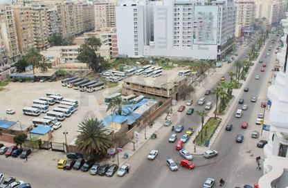 Apartment - 3 Bedrooms - 3 Bathrooms for sale in Mohamed Fawzy Moaz St. - Smouha - Hay Sharq - Alexandria