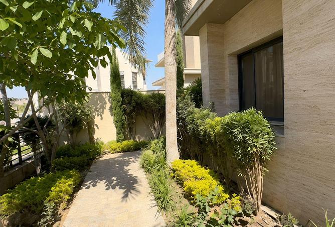 75126383 - Property Image 3