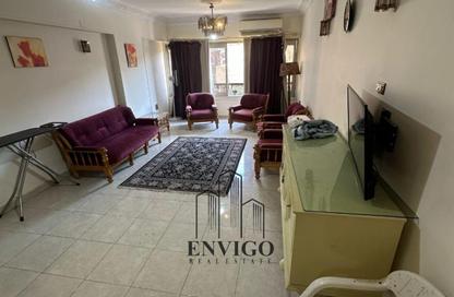 Apartment - 2 Bedrooms - 1 Bathroom for sale in Beshara Ibn Bord St. - 6th Zone - Nasr City - Cairo