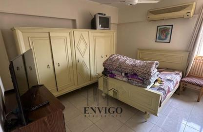 Apartment - 2 Bedrooms - 1 Bathroom for sale in Beshara Ibn Bord St. - 6th Zone - Nasr City - Cairo