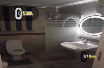 Apartment - 2 Bedrooms - 1 Bathroom for rent in Youssef Al Sebaey St. - Rehab City First Phase - Al Rehab - New Cairo City - Cairo